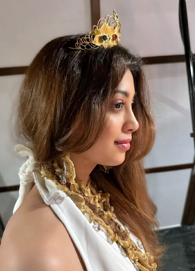 Tollywood beauty celebrates her birthday differently (Photos)6