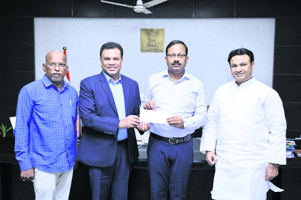 డిప్యుటేషన్లు, బదిలీలకు దరఖాస్తులు
1
