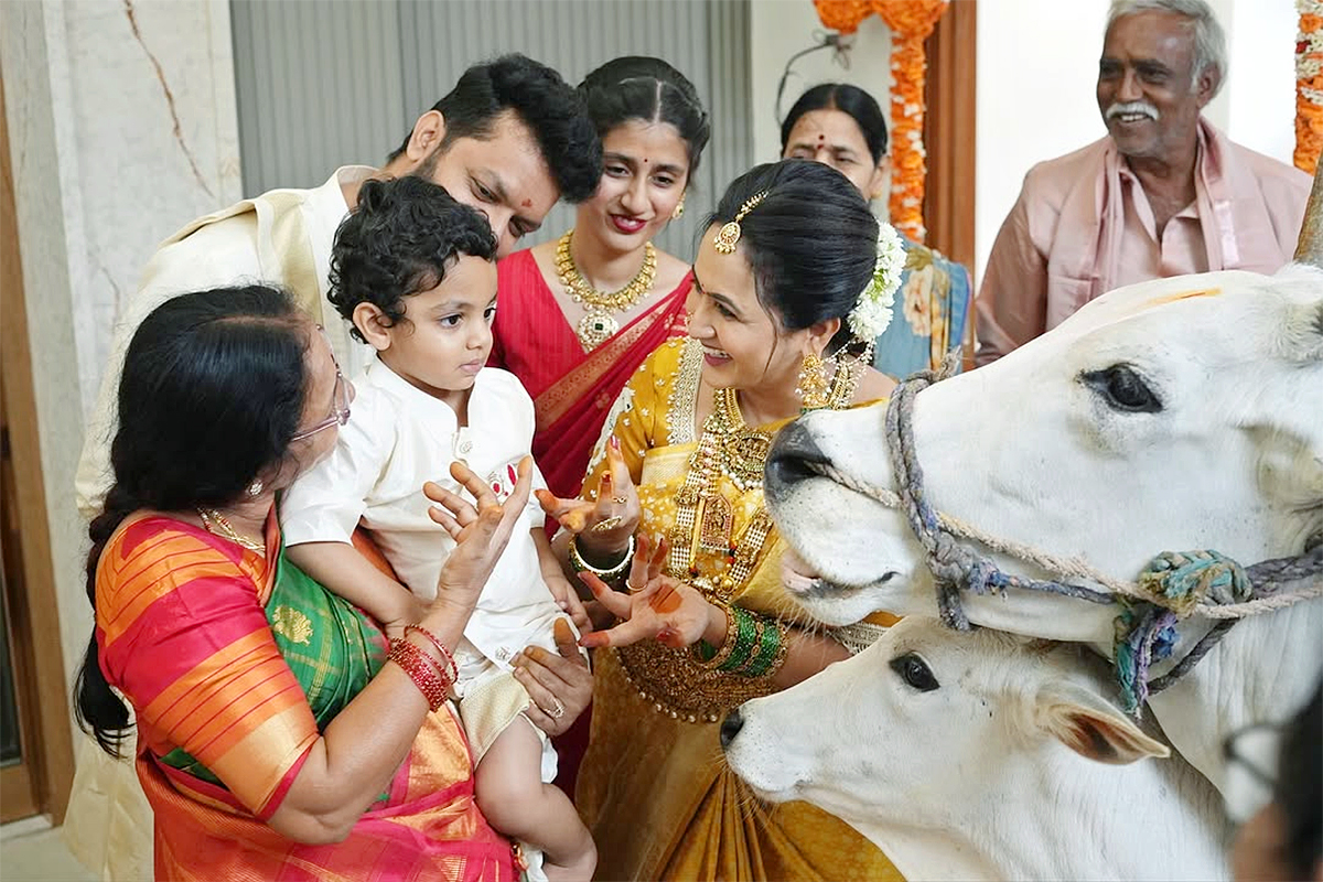 Bigg Boss Fame Anchor Lasya Manjunath New Housewarming Photos17