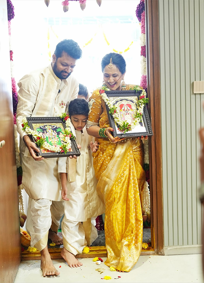 Bigg Boss Fame Anchor Lasya Manjunath New Housewarming Photos23