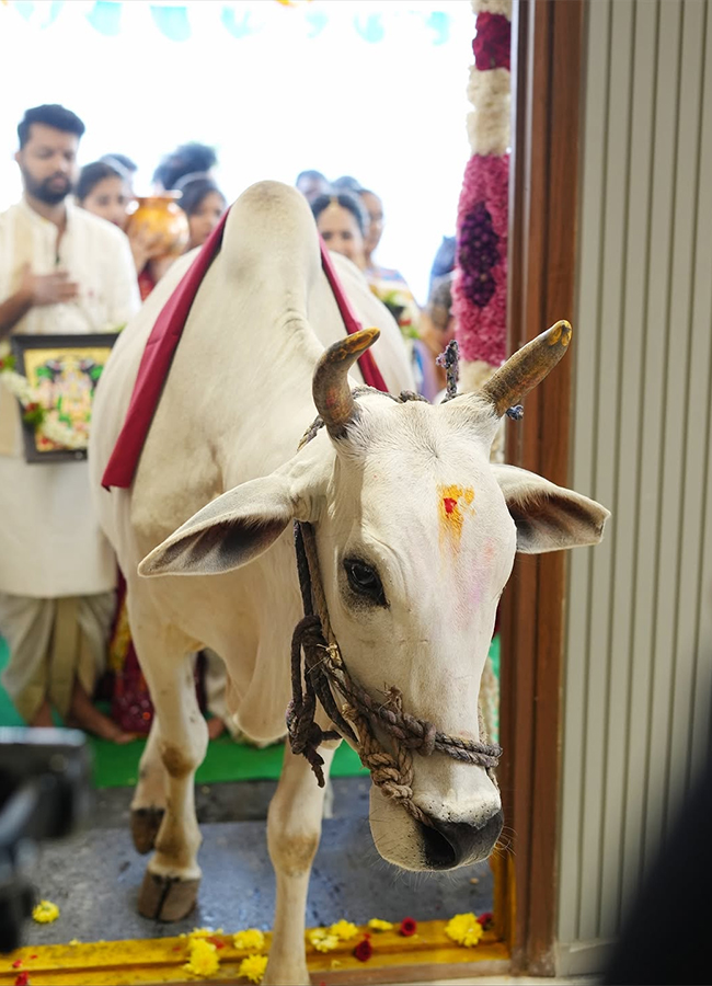 Bigg Boss Fame Anchor Lasya Manjunath New Housewarming Photos3