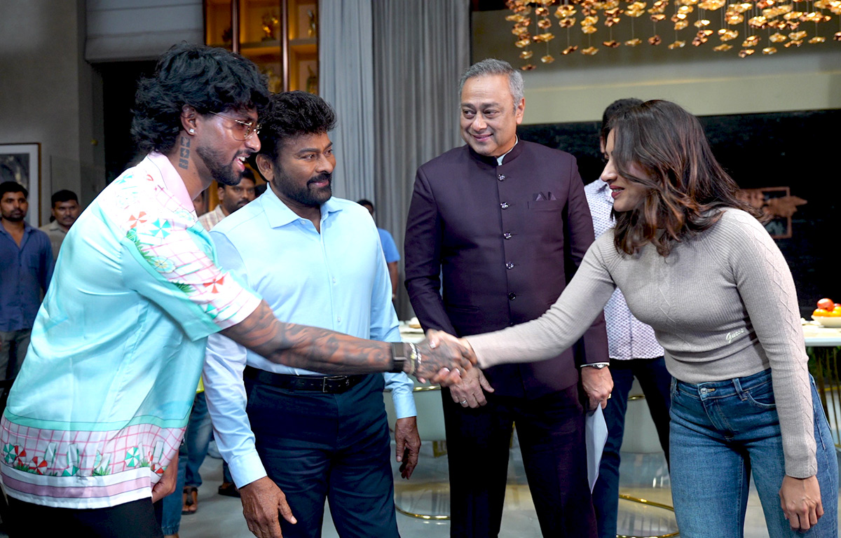 Chiranjeevi Felicitated Young Cricket Sensation Tilak Varma Photos13