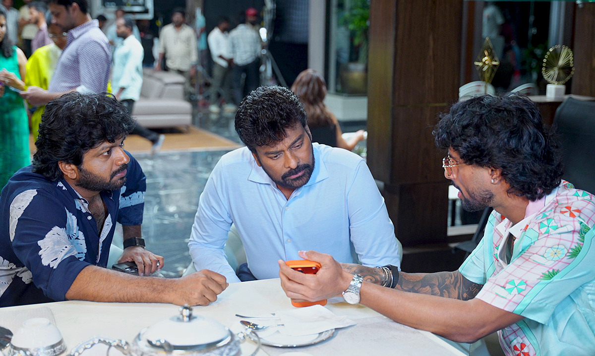 Chiranjeevi Felicitated Young Cricket Sensation Tilak Varma Photos16