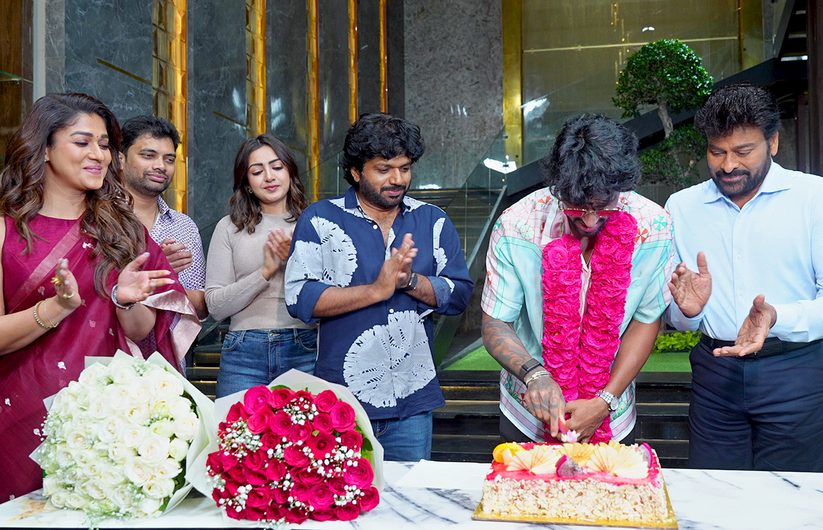 Chiranjeevi Felicitated Young Cricket Sensation Tilak Varma Photos18