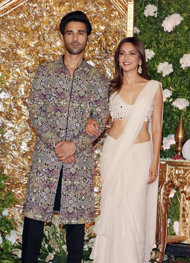 Diwali Celebrations At Bollywood Producer Ramesh Taurani's House13
