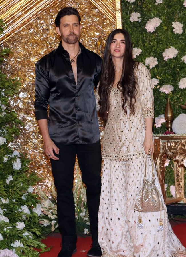 Diwali Celebrations At Bollywood Producer Ramesh Taurani's House17