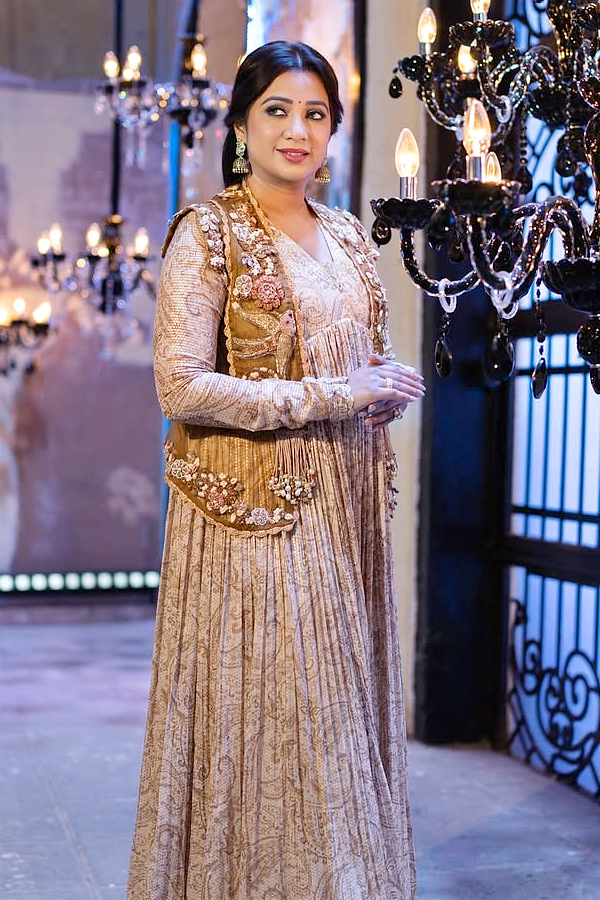 Singer Shriya Ghoshal In Diwali Vibe Photos4