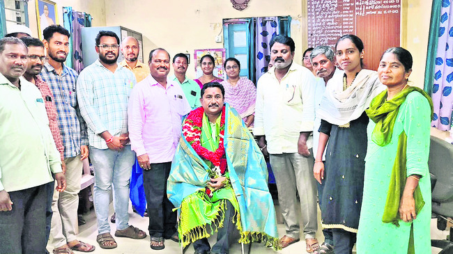 శ్రీవారి దర్శనానికి 12 గంటలు 1
