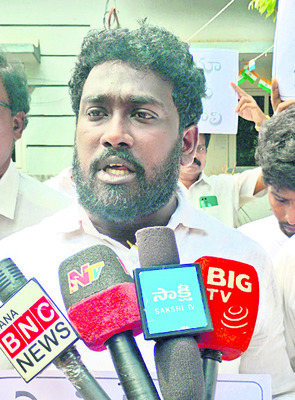 కలానికి సంకెళ్లపై కన్నెర్ర 8
