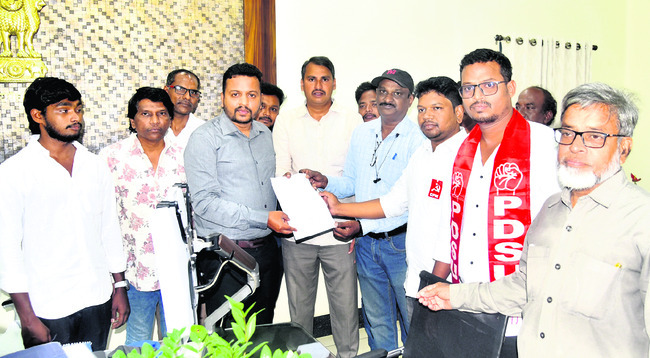 గళమెత్తిన కలం 1
