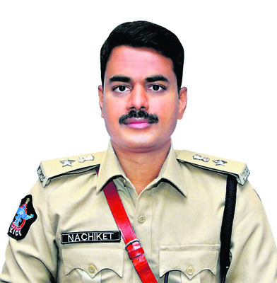 నిబంధనలకు విరుద్ధంగా టపాసులు విక్రయించవద్దు1