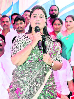 తప్పుడు ప్రచారం చేశారు
1
