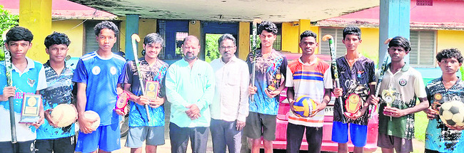 రాష్ట్రస్థాయి పోటీలకు ఎంపిక2