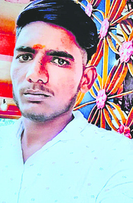 మతిస్థిమితం లేని వ్యక్తి ఆత్మహత్య 1