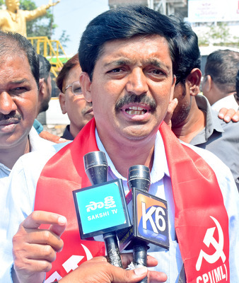 నిజాలు రాస్తే వేధింపులా..!2