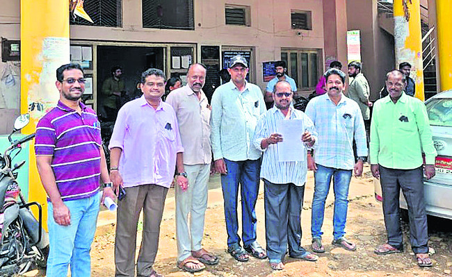 ● రైల్వేకోడూరులో.. 1