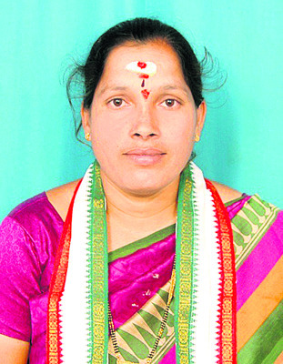 అంతటా శివుడే
1
