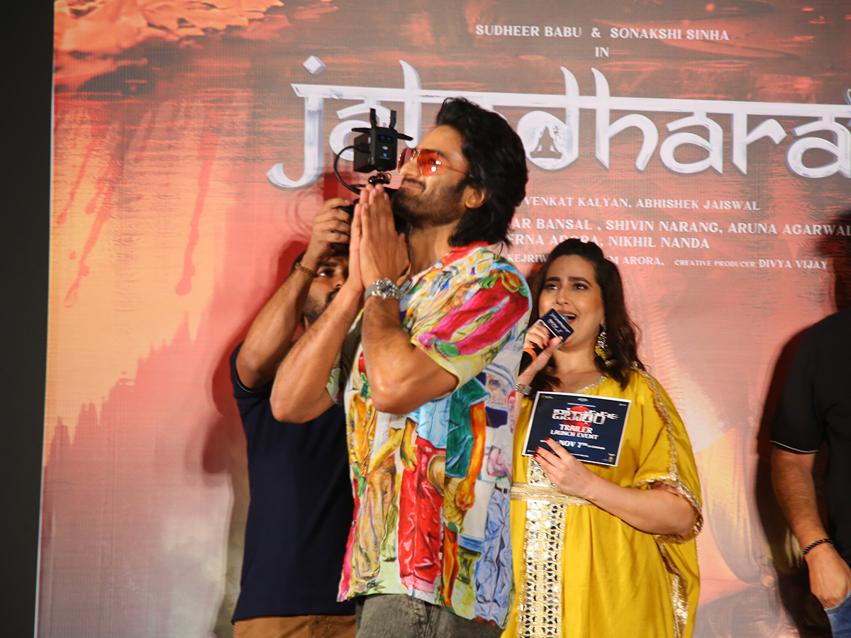Sonakshi Sinha Jatadhara Movie Trailer Launch Event Photos 15