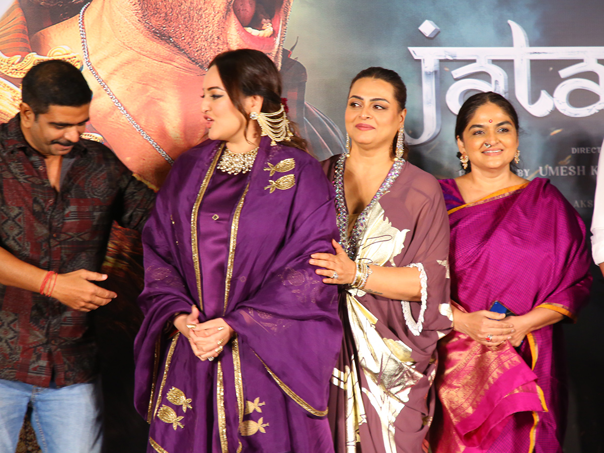 Sonakshi Sinha Jatadhara Movie Trailer Launch Event Photos 16