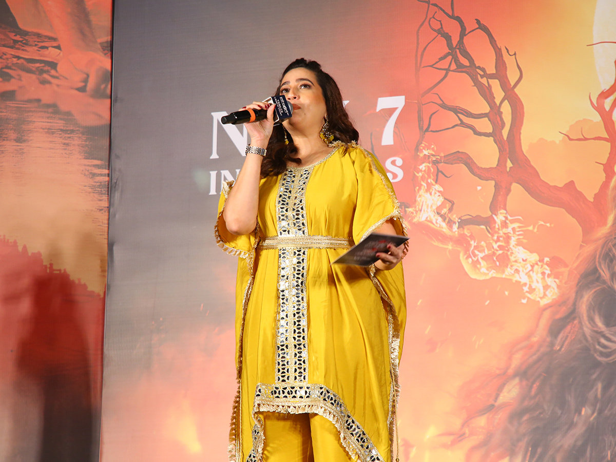 Sonakshi Sinha Jatadhara Movie Trailer Launch Event Photos 19