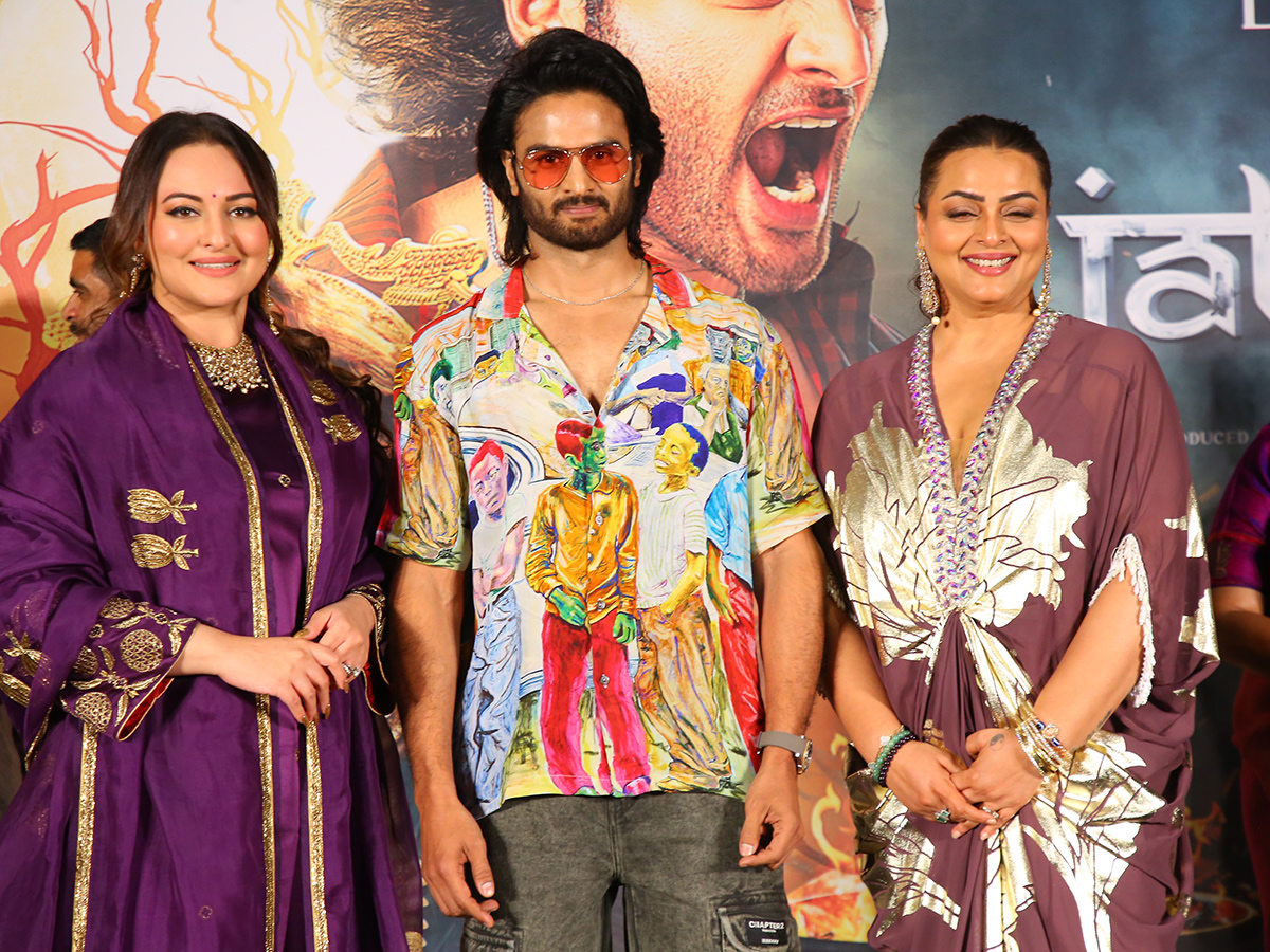Sonakshi Sinha Jatadhara Movie Trailer Launch Event Photos 6