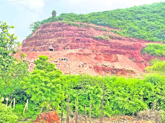 క్వారీ బ్లాస్టింగ్లతో బెంబేలు 1