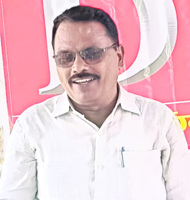 పత్రికా స్వేచ్ఛ హరిస్తున్నారు
1
