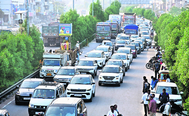 అత్యవసర సమయంలో 108కు కాల్ చేయాలి2
