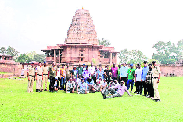 గొత్తికోయలకు అండగా నిలుస్తున్న ప్రభుత్వం
1
