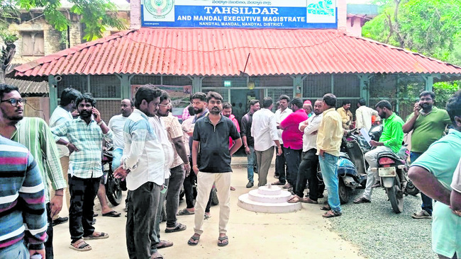 జీఎస్టీ తుస్.. డిప్ ‘ధనా’ధన్!1