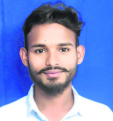 ప్రజాస్వామ్యం.. అపహాస్యం 1