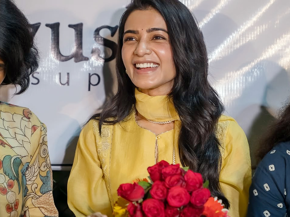 Samantha's Diwali Celebrations with Kids (Photos)14