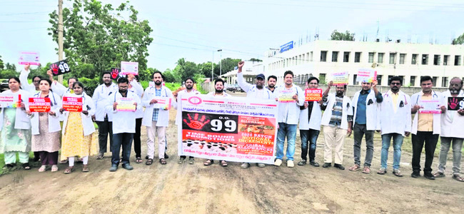వృద్ధులకు న్యాయ సహాయం
2
