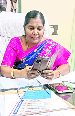 డిమాండ్లు నెరవేర్చాల్సిందే 1