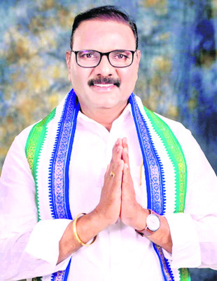 రెడ్బుక్ రాజ్యాంగానికి వత్తాసు 1
