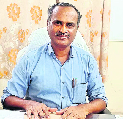 పర్యాటకుల తాకిడి
1