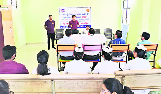 రామప్పలో ఇంగ్లండ్ దేశస్తుడు2