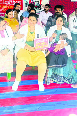 ప్రభుత్వం దిగిరాకపోతే ఆమరణ దీక్షలు 1