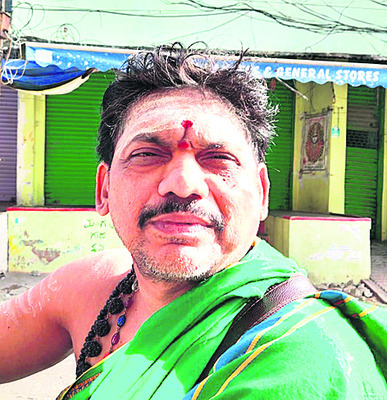 ఆత్మీయతలు కనుమరుగయ్యాయి3