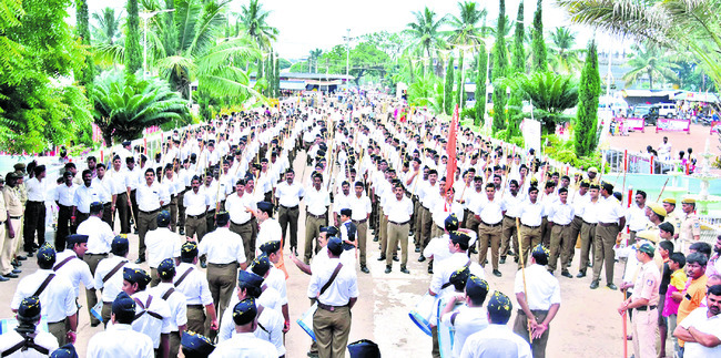 చిత్తాపురలో ఆర్ఎస్ఎస్కు బ్రేక్1