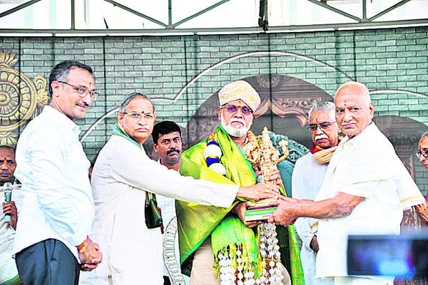 ఆరోగ్యకర జీవనానికి దిక్సూచి ఆయుర్వేదం1