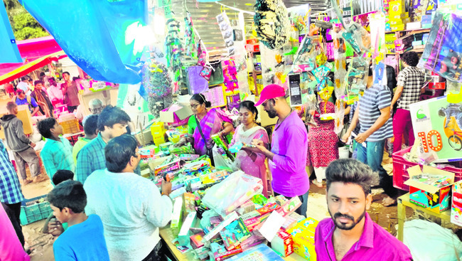 చీకటి వెలుగుల దీపావళి1