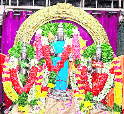 తిరుత్తణి ఆలయంలో రద్దీ సాధారణం 1
