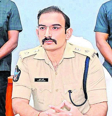 ప్రతి ఇంటా వెలుగులు వెదజల్లాలి 4