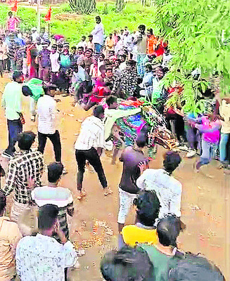 రంకెలేసిన ఉత్సాహం 1