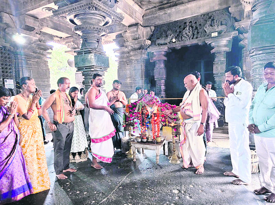 పాకాలలో పర్యాటకుల సందడి3