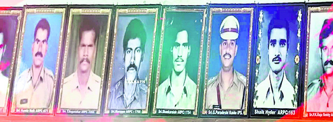 వీరులారా.. వందనం 1