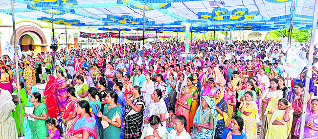 లోక రక్షకుడిని స్మరించుకోవాలి 1