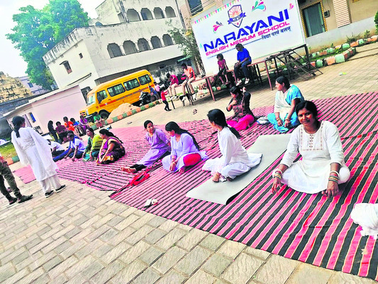 సంప్రదాయ పోటీలు ప్రారంభం1