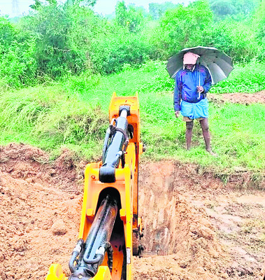 అక్రమార్కుల్లో దడ 1
